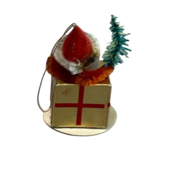 Chenille Pipecleaner Elf on Present Ornament Gold Red  2 1/2 Inches Vintage - Picture 5 of 5